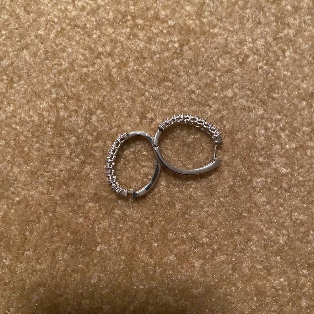 Hoop oval earrings